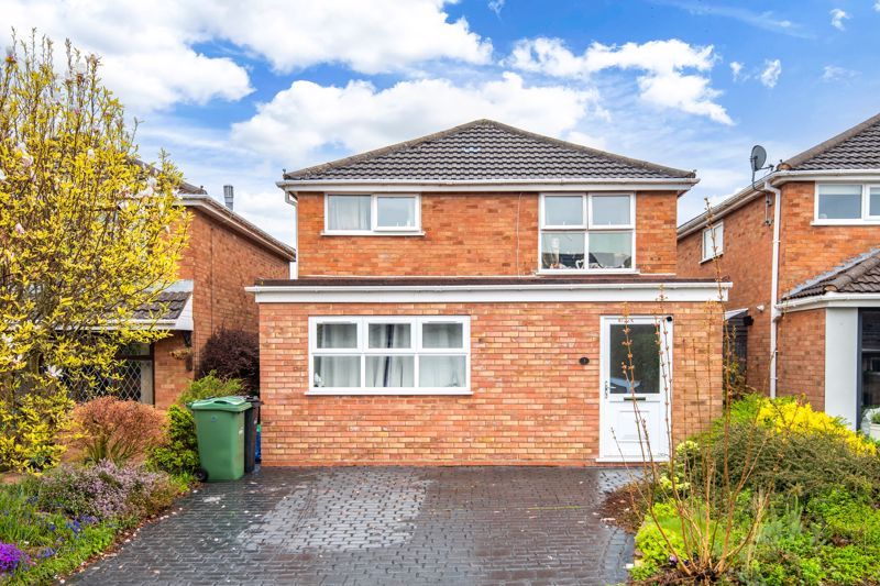 4 bed detached house for sale in Harborough Walk, Pedmore, Stourbridge