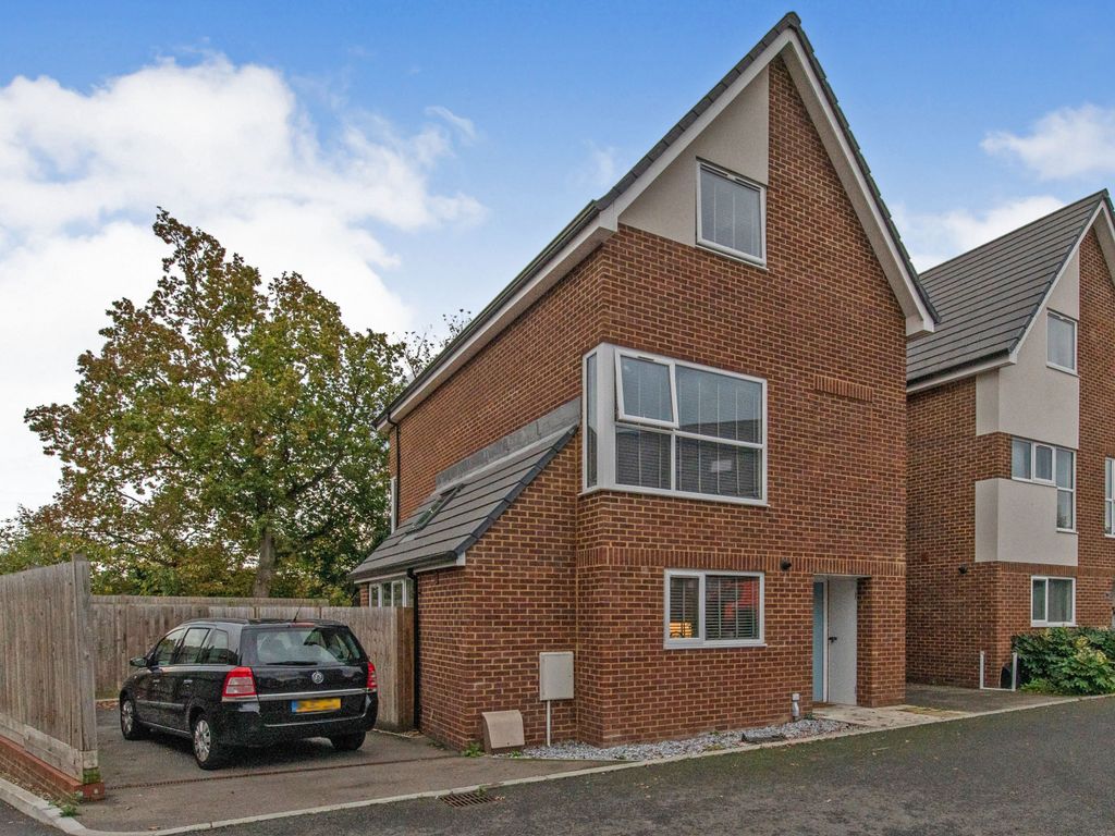 4 bed detached house for sale in Acres Green Close, Chatham ME5 Zoopla