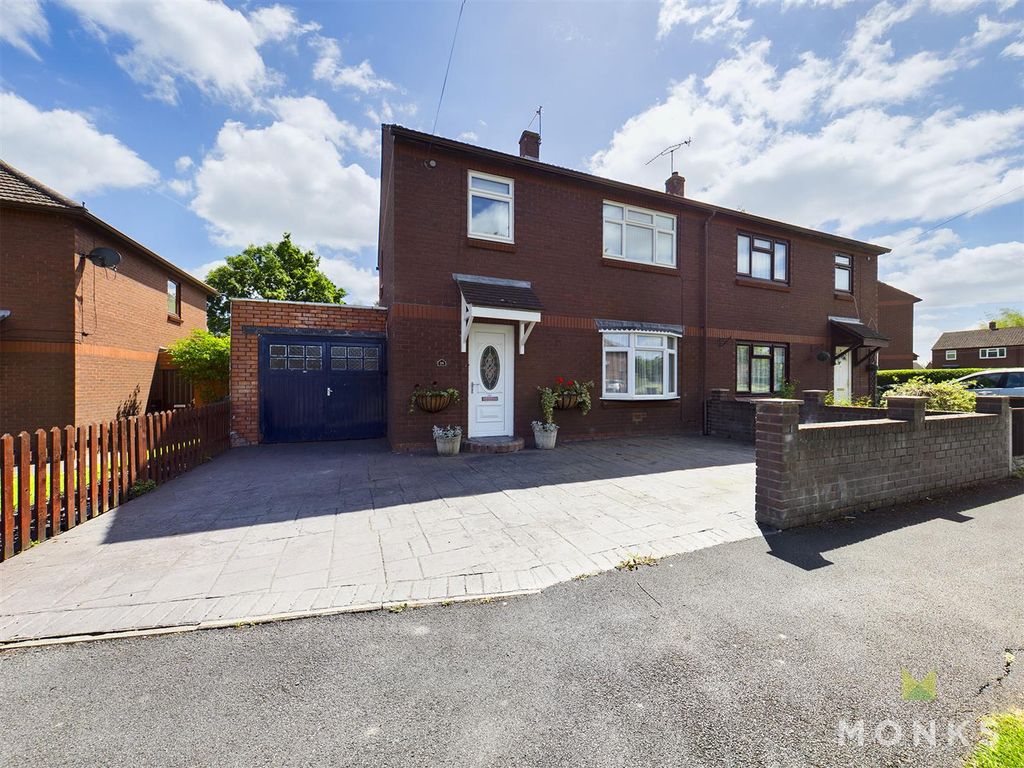 3 bed semidetached house for sale in Field Close, Shrewsbury SY1 Zoopla