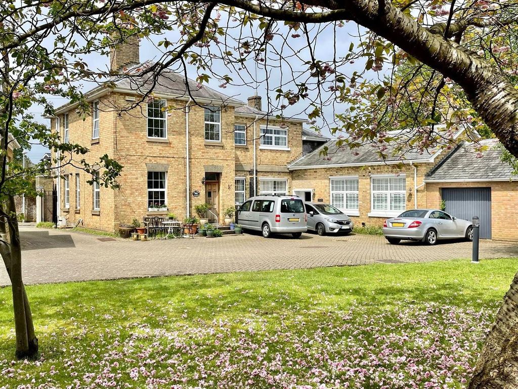 3 bed semidetached house for sale in Holly Bush Lane, Sevenoaks TN13