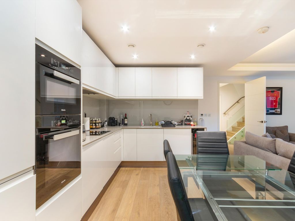 Landau Apartments, 72 Farm Lane, Fulham SW6  