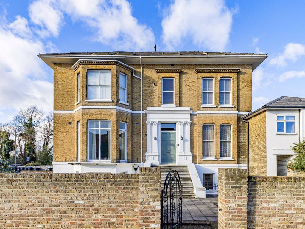 1 bed flat for sale in Surbiton Hill Park, Surbiton KT5 Zoopla