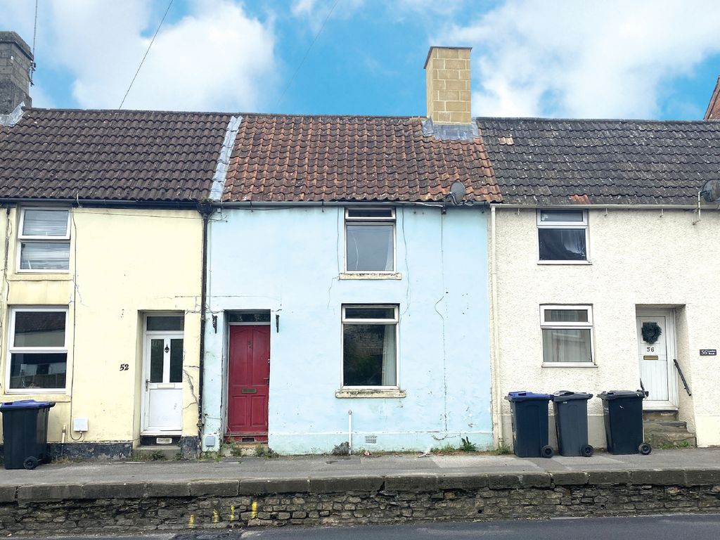 2 bed terraced house for sale in London Road, Calne SN11, £100,000 Zoopla