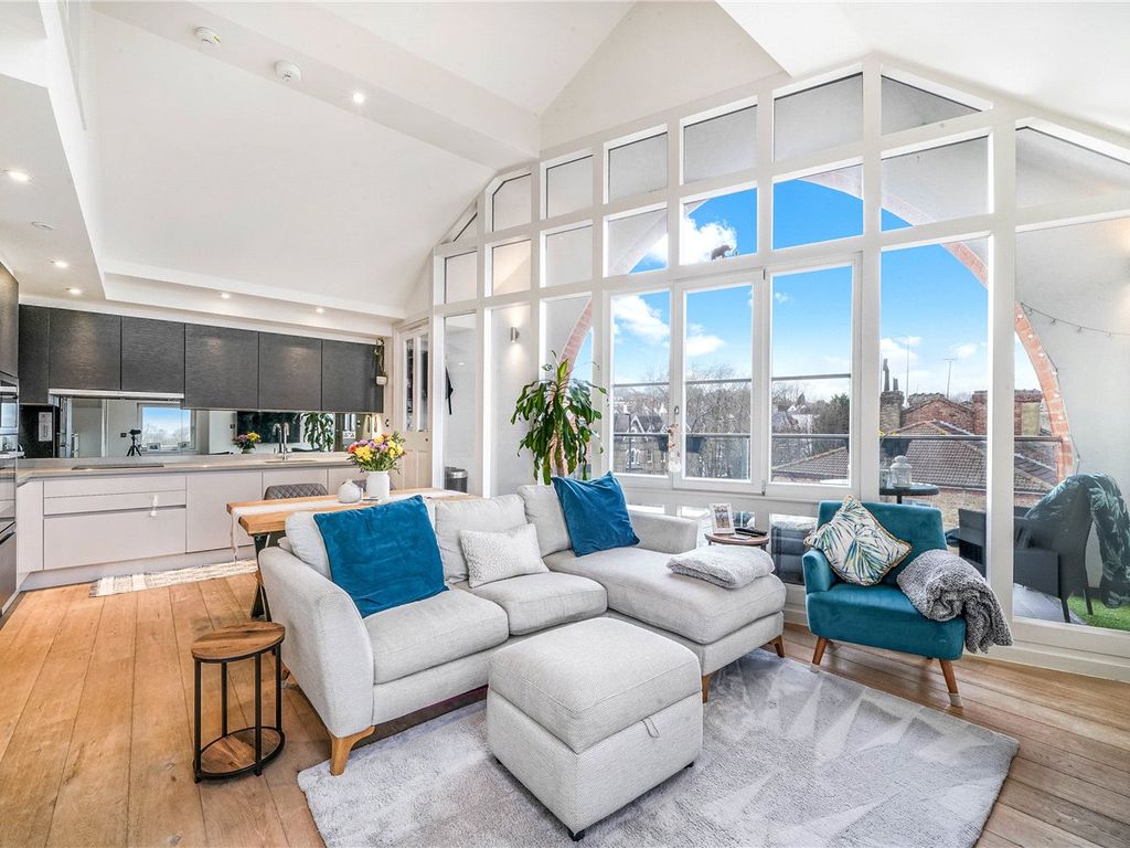 2 bed flat for sale in Archway Road, London N6, £700,000 Zoopla