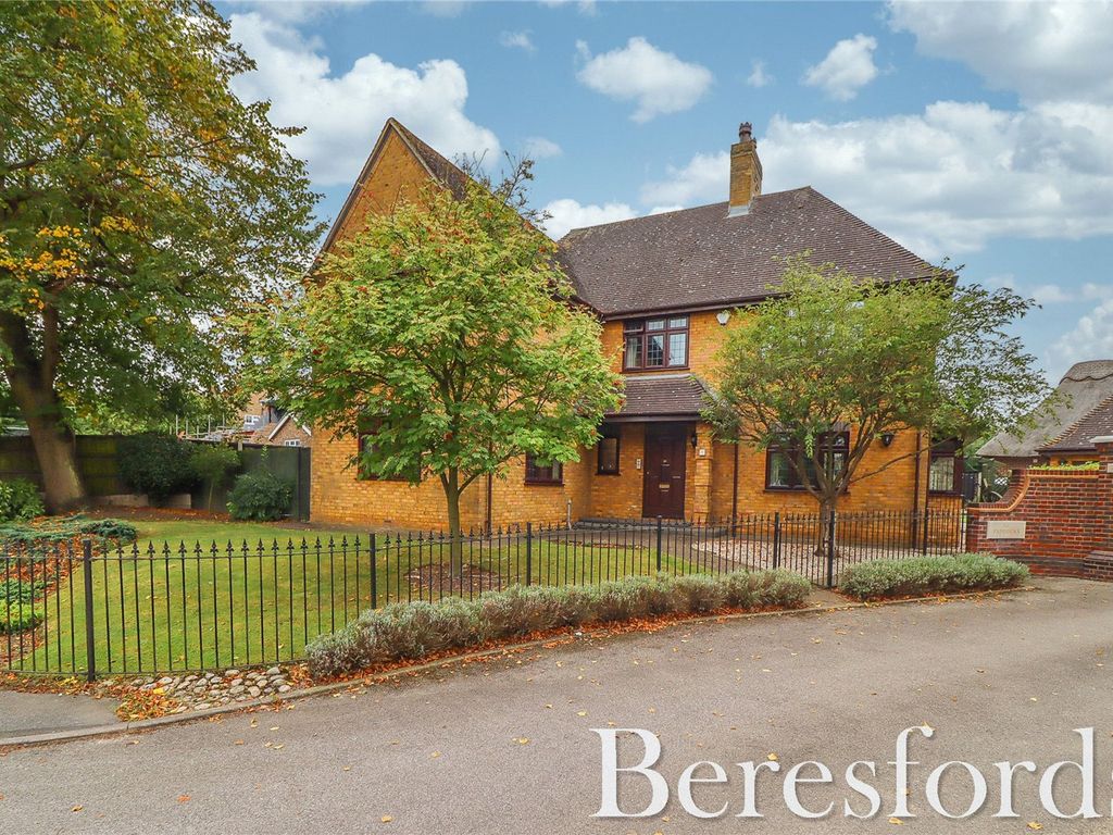 5 bed detached house for sale in The Paddocks, Orsett RM16, £1,100,000