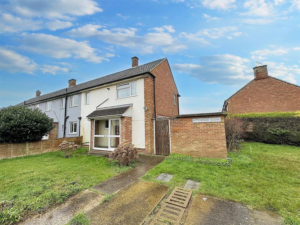 3 bed end terrace house for sale in Kittiwake Close, Ipswich IP2, £