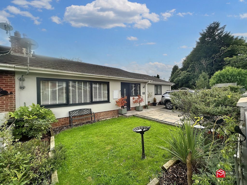 3 bed semidetached bungalow for sale in Waun Daniel, Rhos, Pontardawe