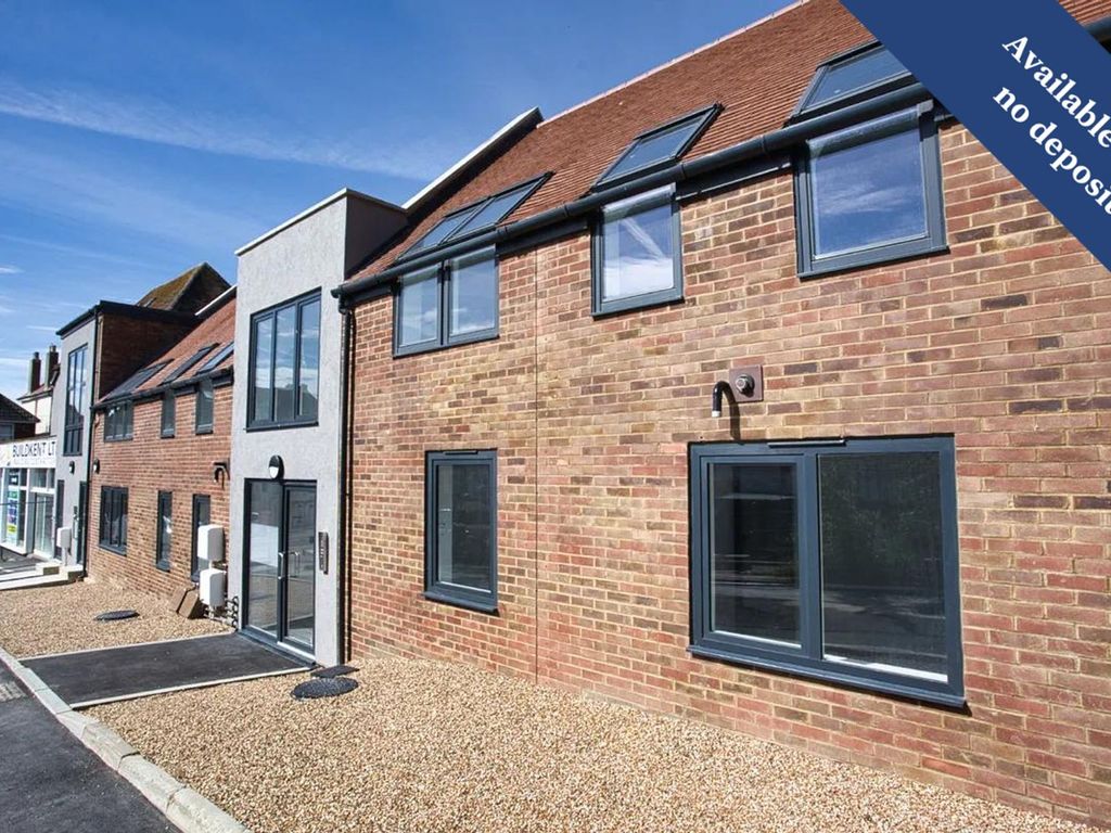 2 bed flat to rent in Cobden Road, Reginald House CT19, £1,025 pcm Zoopla