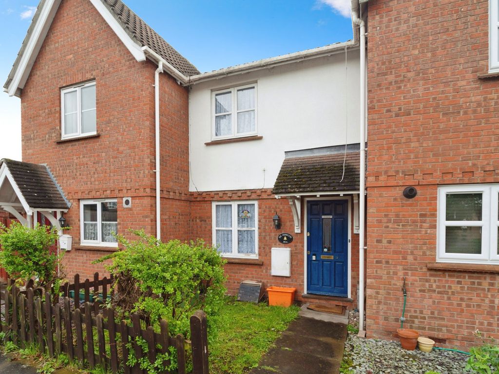 2 bed terraced house for sale in Drummond Place, Wickford SS12, £