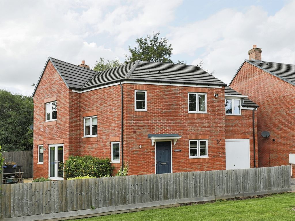 4 bed detached house for sale in Lowes Lane, Wellesbourne, Warwick CV35
