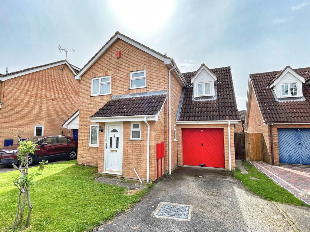 3 bed detached house for sale in Pampas Close, Highwoods, Colchester
