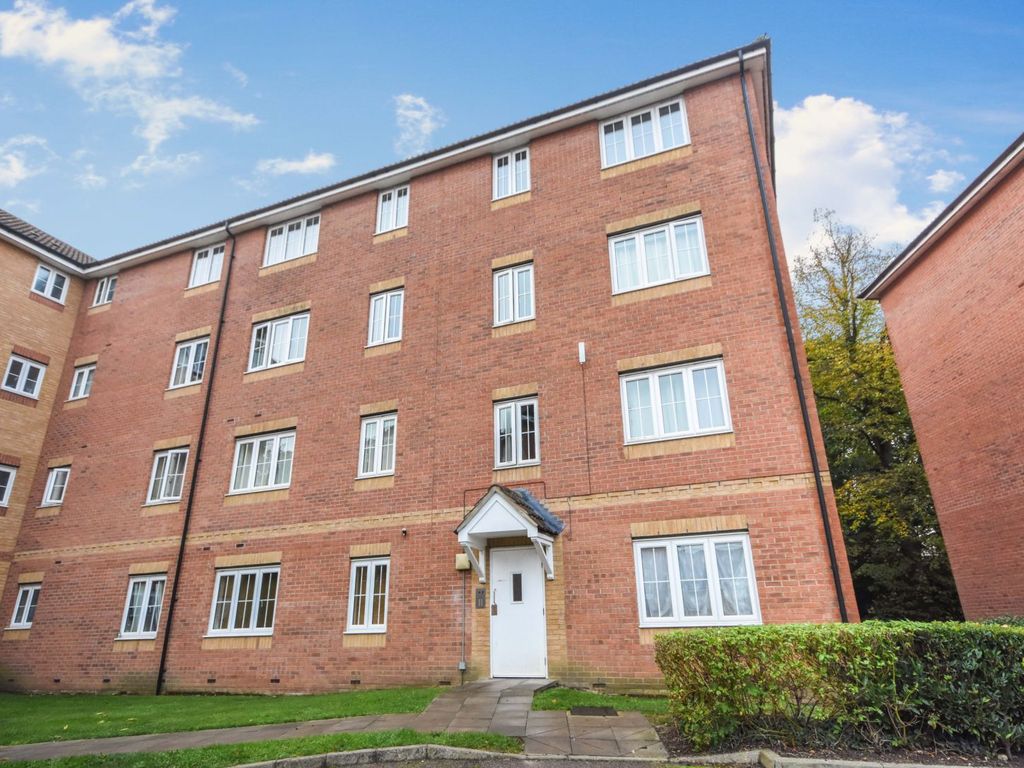 2 bed flat for sale in Bromley Close, Harlow CM20 Zoopla