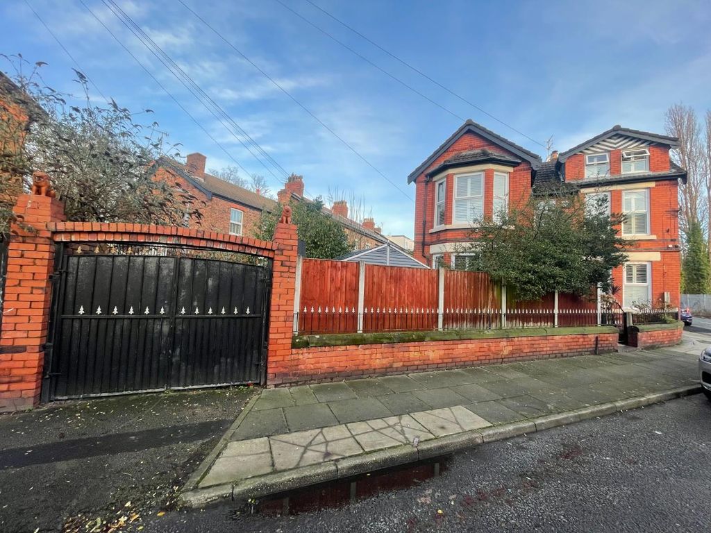 4 bed end terrace house for sale in Island Road, Garston, Liverpool L19