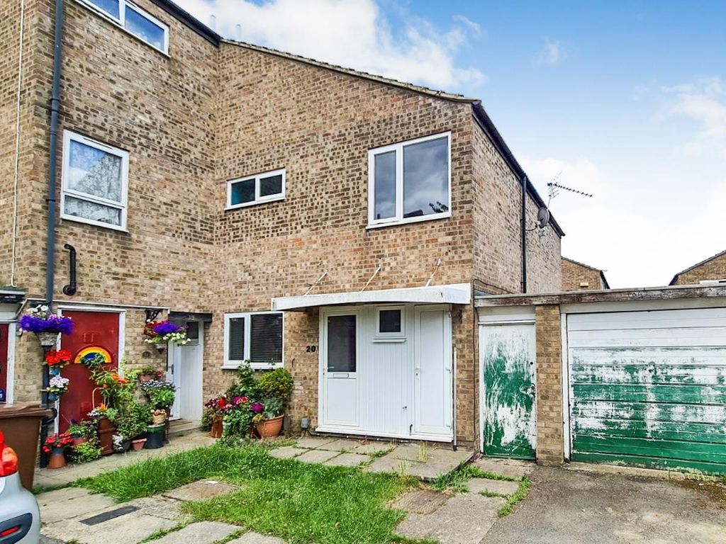 3 bed semidetached house for sale in Bamburg Close, Corby NN18 Zoopla