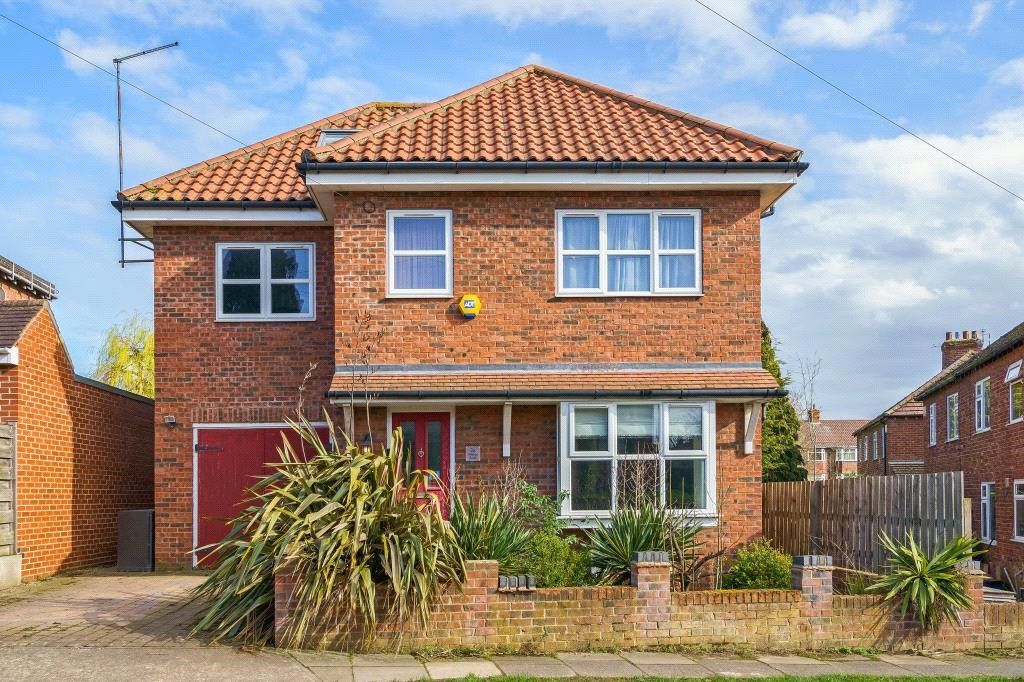 3 bed detached house for sale in Walney Road, York, North Yorkshire