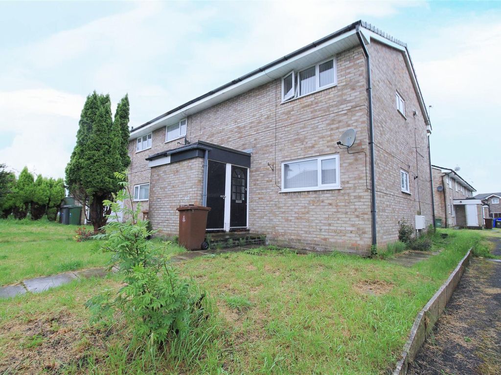 1 bed flat for sale in Broadhurst, Denton, Manchester M34, £80,000 Zoopla
