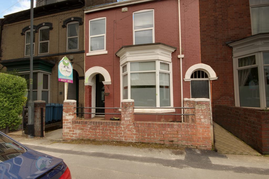 4 bed terraced house for sale in Park Grove, Princes Avenue, Hull HU5