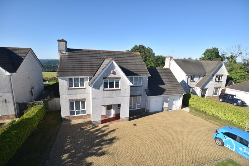 4 bed detached house for sale in Broad Park Road, Bere Alston