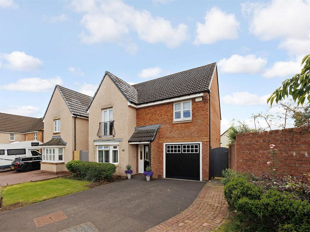 De Walden Drive, Kilmarnock KA3  