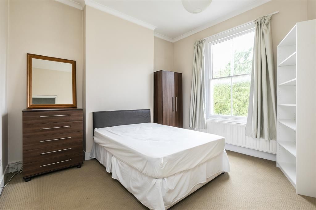 3 bed flat to rent in Lordship Park, London N16, £2,195 pcm Zoopla