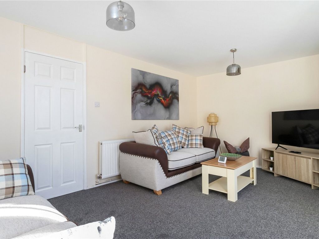 3 bed to rent in Heanor Court, Pedro Street, Hackney, London