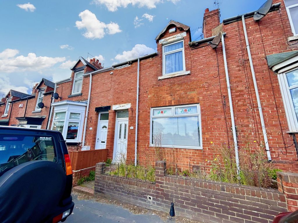 2 bed terraced house for sale in Park View, Seaham SR7, £62,000 Zoopla