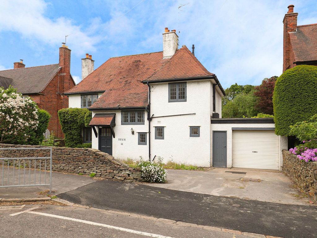 Storrs Road, Chesterfield S40  