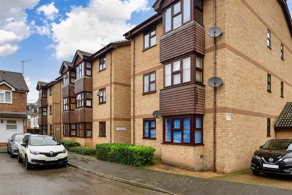 1 bed flat for sale in Whelan Way, Wallington, Surrey SM6, £150,000