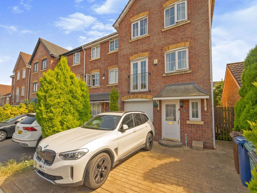 4 bed town house for sale in Grasmere Drive, Bury BL9 Zoopla