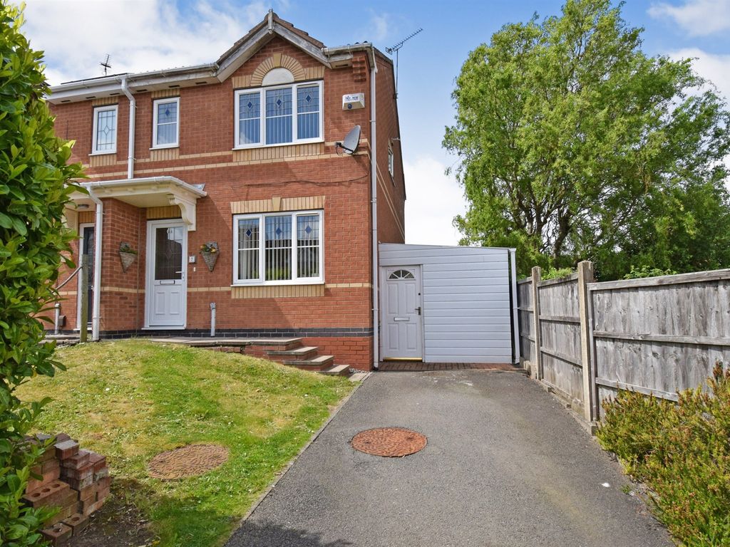 3 bed semidetached house for sale in Charlock Road, Hamilton