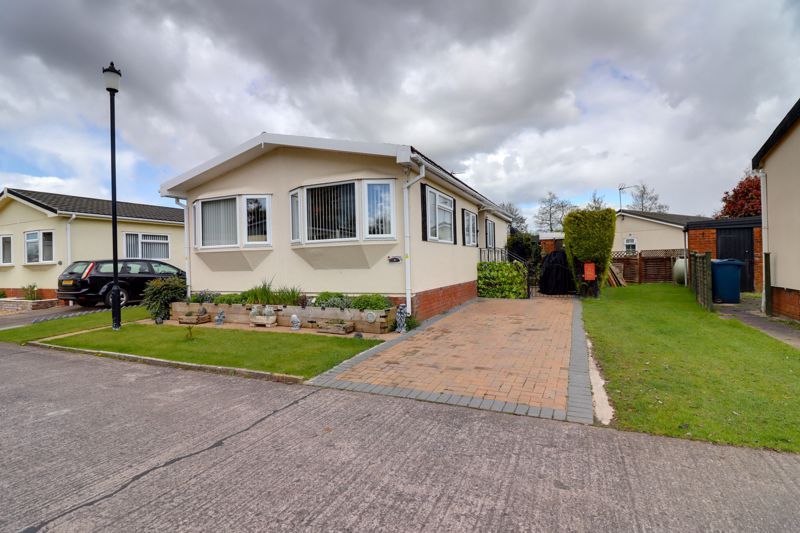 2 bed detached bungalow for sale in Lodgefield Park, Baswich, Stafford ST17, £150,000 Zoopla