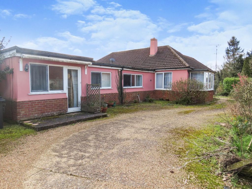 4 bed detached bungalow for sale in Crown Road, Mundford, Thetford IP26