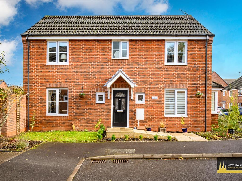 4 bed detached house for sale in Buchanan Close, Bannerbrook, 4