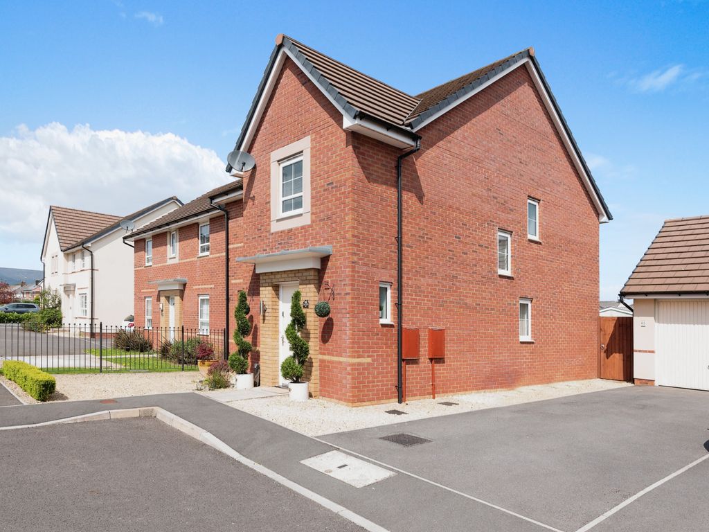 4 bed detached house for sale in James Prosser Way, Cwmbran NP44 Zoopla