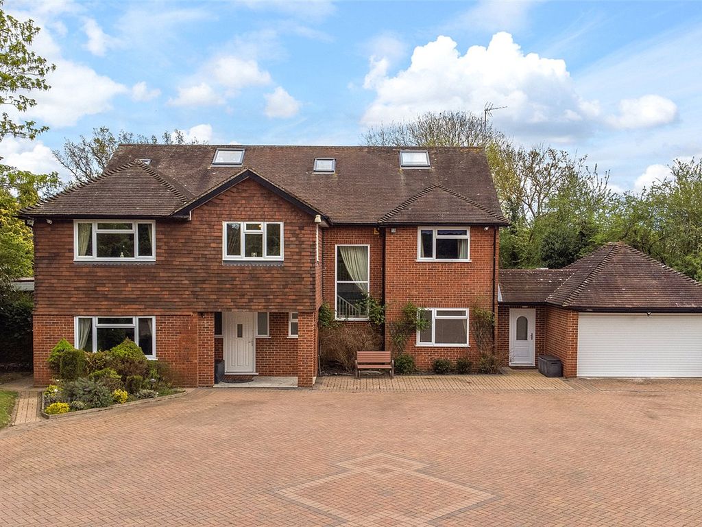 7 bed detached house for sale in Shinfield, Reading RG2 Zoopla