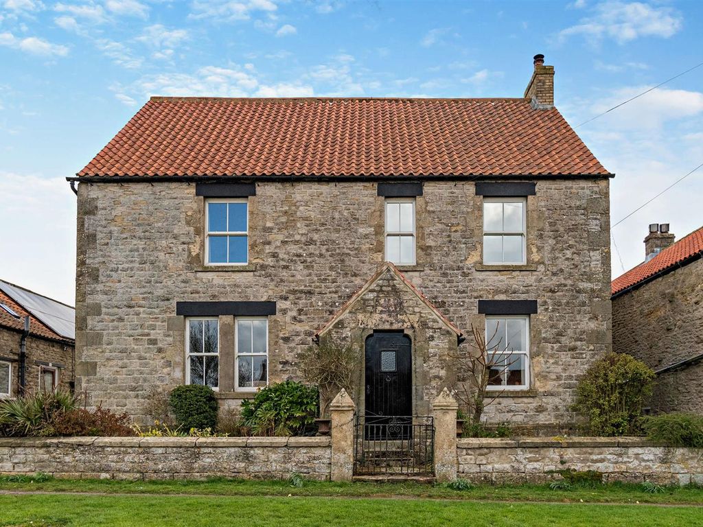 16 bed detached house for sale in NewtonOnRawcliffe, Pickering YO18