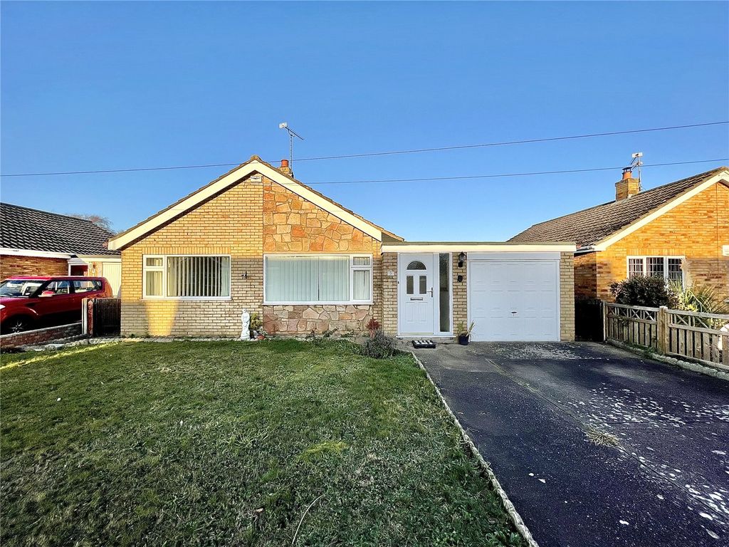 3 bed bungalow for sale in Oulton Close, North Hykeham, Lincoln, Lincolnshire LN6 Zoopla