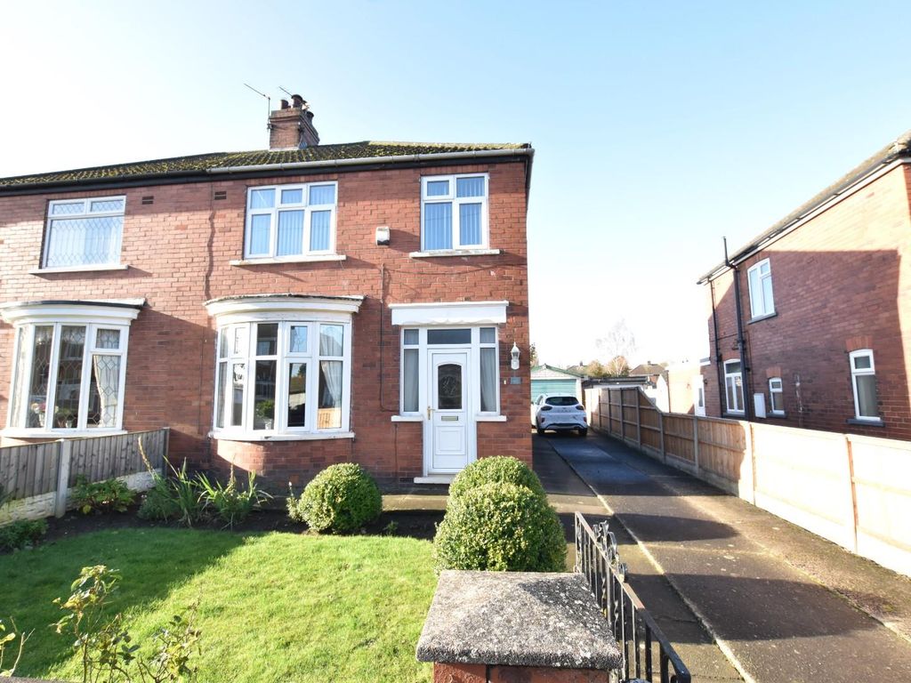 3 bed semidetached house for sale in Maple Tree Way, Scunthorpe DN16
