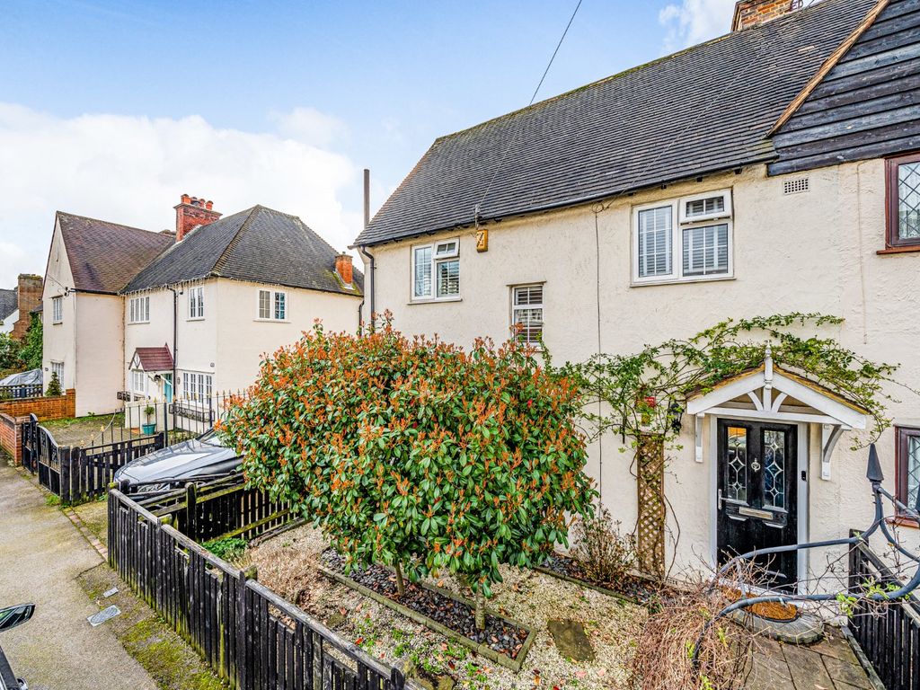 2 bed end terrace house for sale in Granby Road, Eltham, London SE9, £