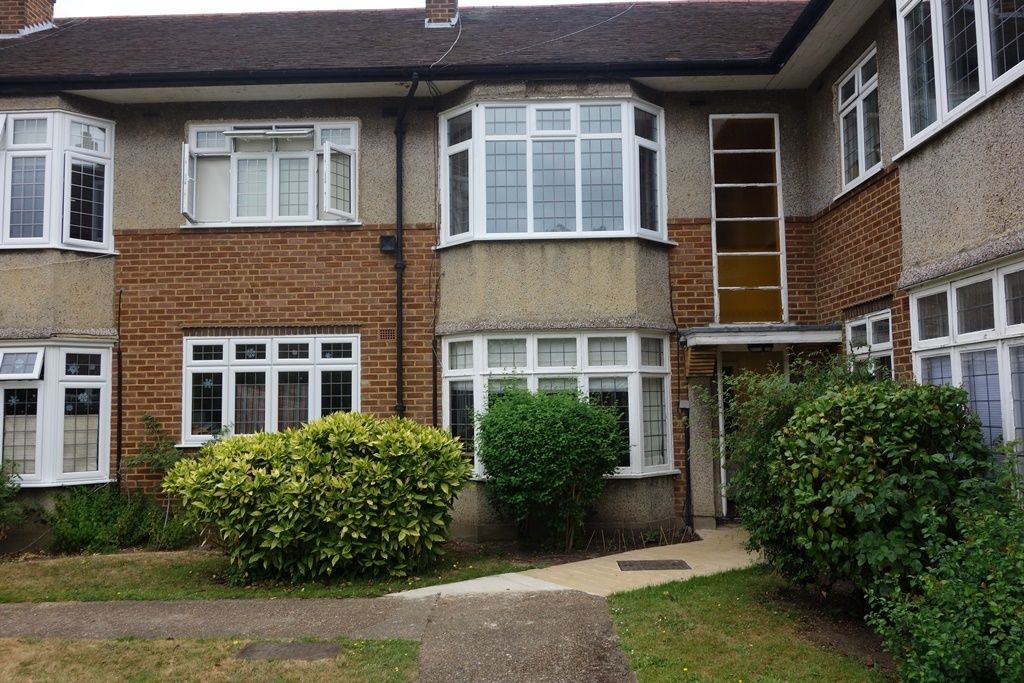 2 bed flat for sale in Surbiton Hill Road, Surbiton KT6 Zoopla