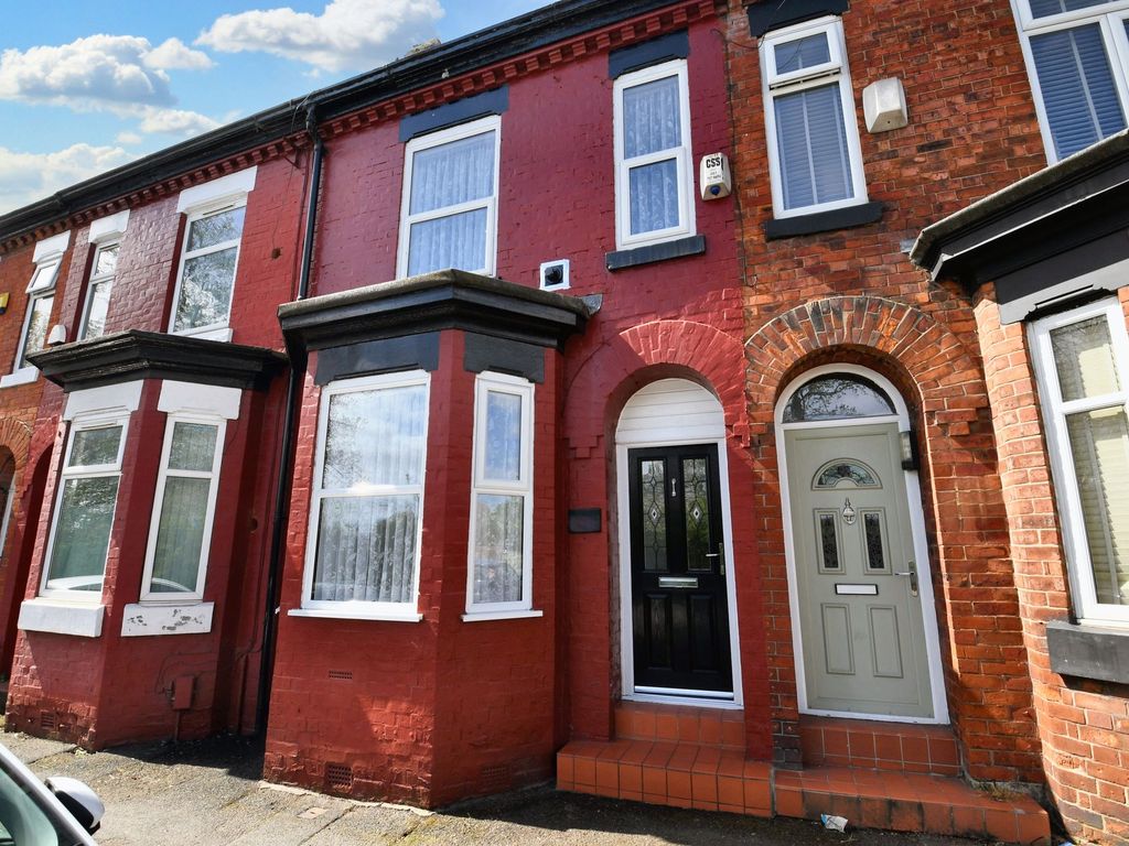 3 bed terraced house for sale in Fitzwarren Street, Salford M6, £