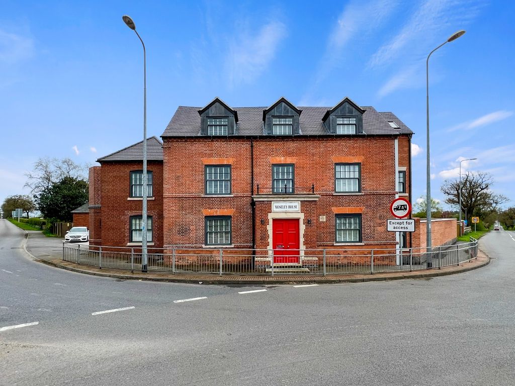 2 bed semidetached house for sale in Moseley House, Burton Road