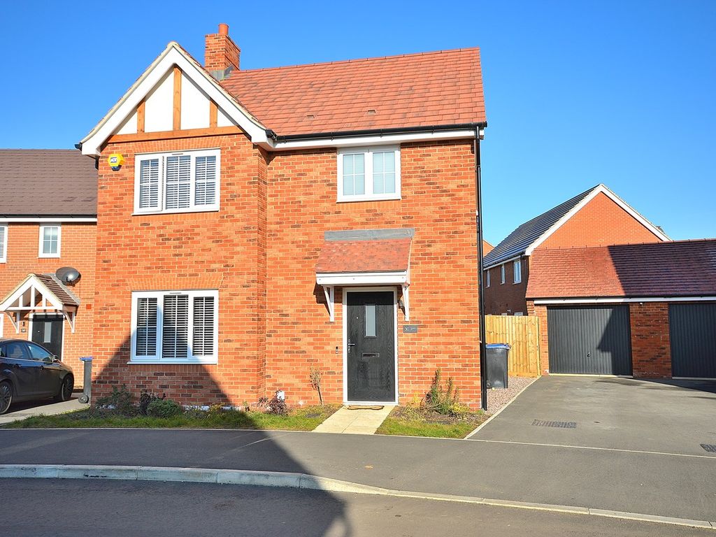 3 bed detached house for sale in Highwayman Close, Buckton Fields