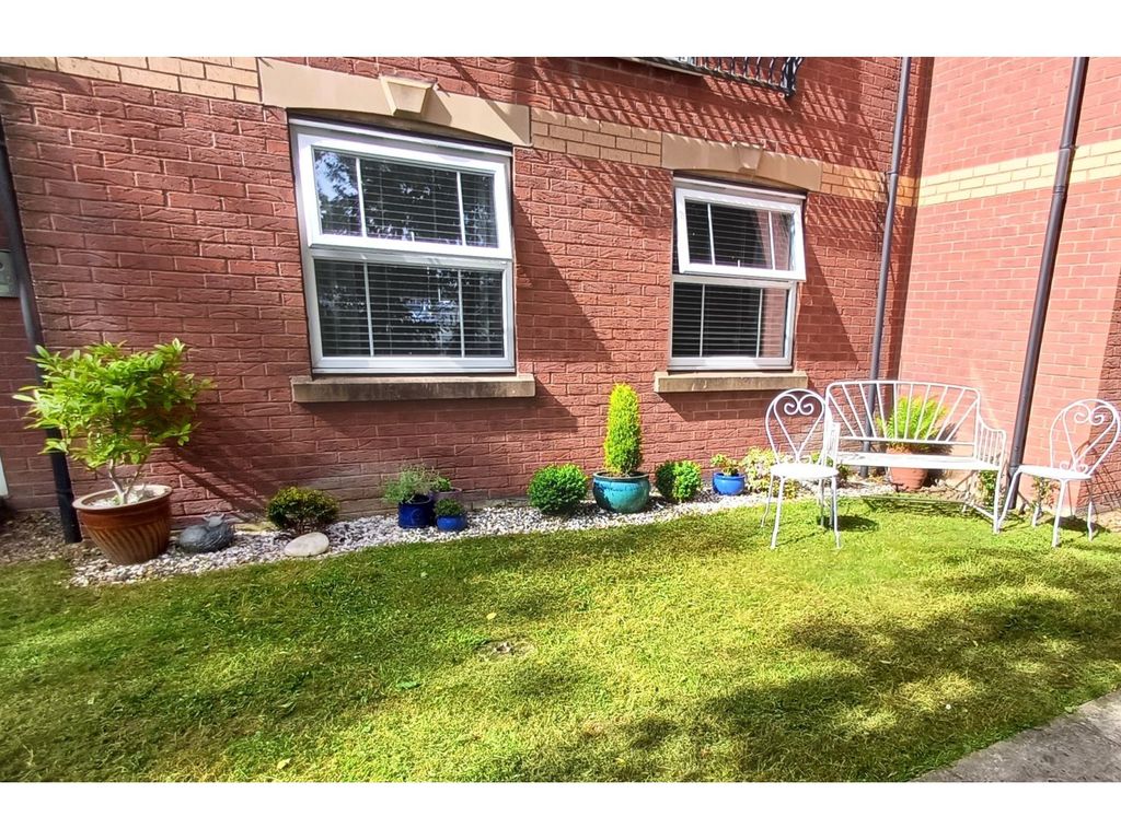 2 bed flat for sale in Marsden Gardens, Doncaster DN3, £110,000 Zoopla