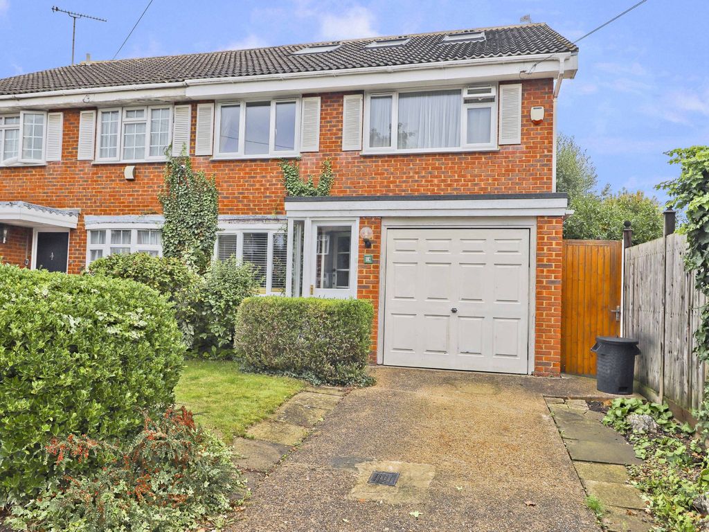 5 bed semidetached house for sale in Deane Way, Ruislip HA4 Zoopla