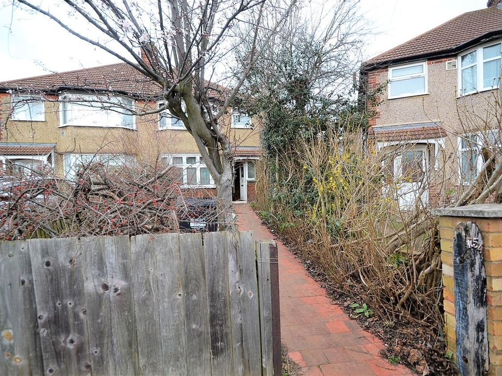 3 bed semidetached house for sale in Cardington Square, Hounslow TW4