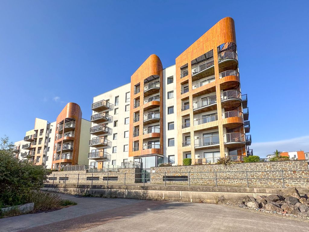 2 bed flat for sale in Newfoundland Way, Portishead, Bristol BS20, £
