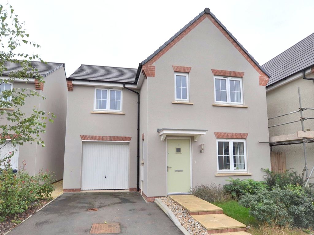 4 bed detached house for sale in Somerdale Avenue, Brockworth