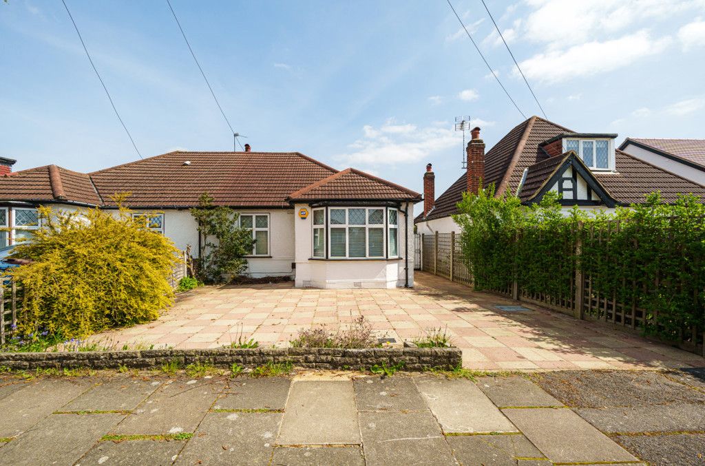 2 bed bungalow for sale in Derwent Avenue, Pinner, Middlesex HA5, £