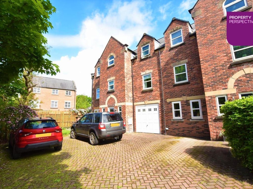 4 bed semidetached house for sale in Armaside Road, Cottam, Preston